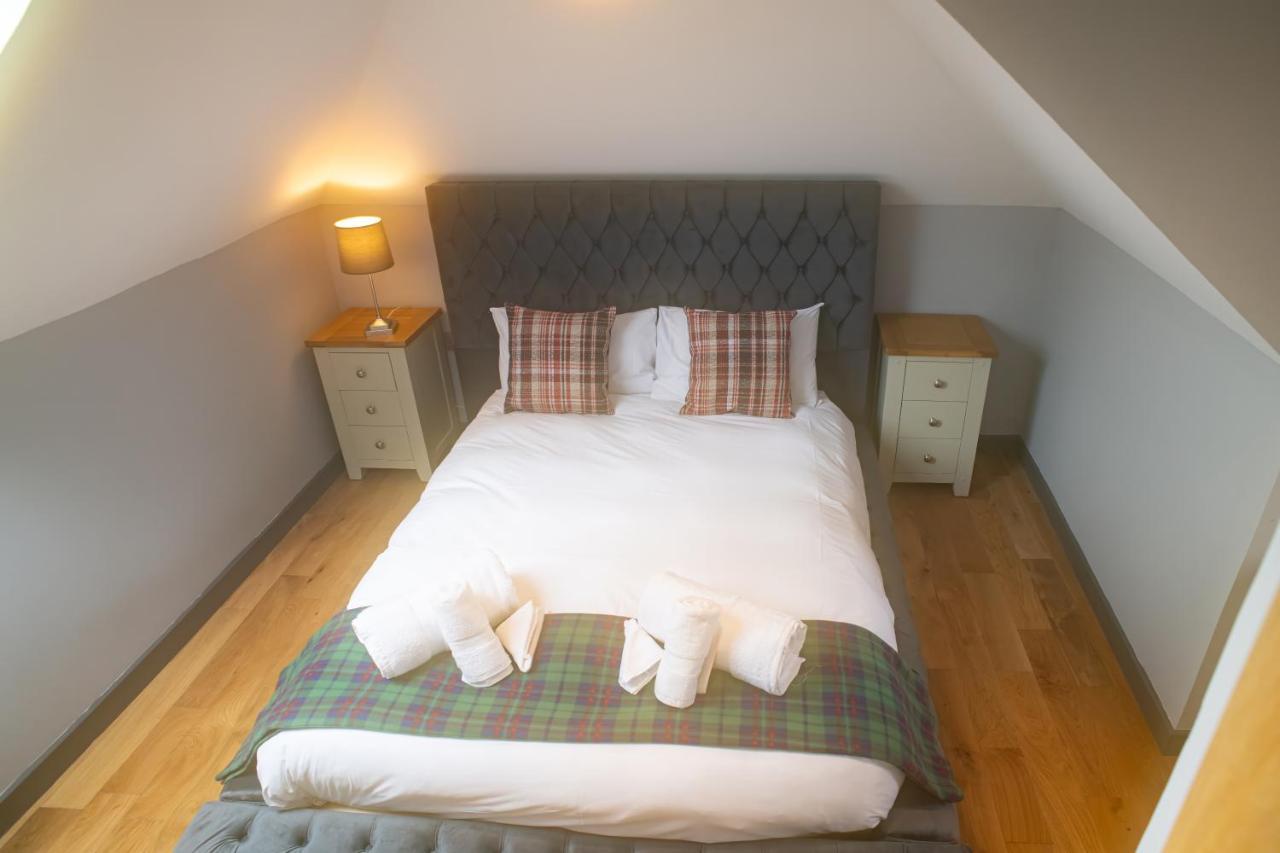 Luxury 4 Bedroom Cottage With Stunning Views Near Fairy Pools! Carbost  Zewnętrze zdjęcie