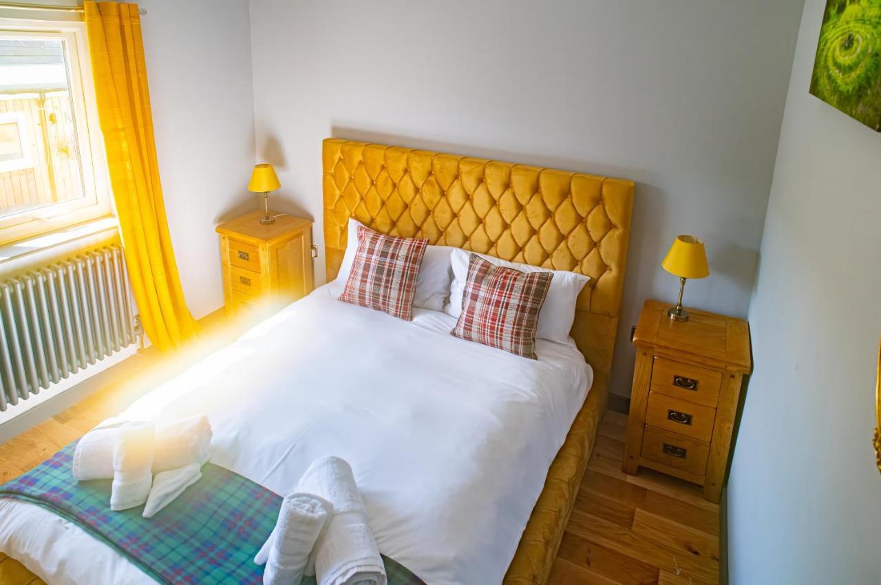 Luxury 4 Bedroom Cottage With Stunning Views Near Fairy Pools! Carbost  Zewnętrze zdjęcie